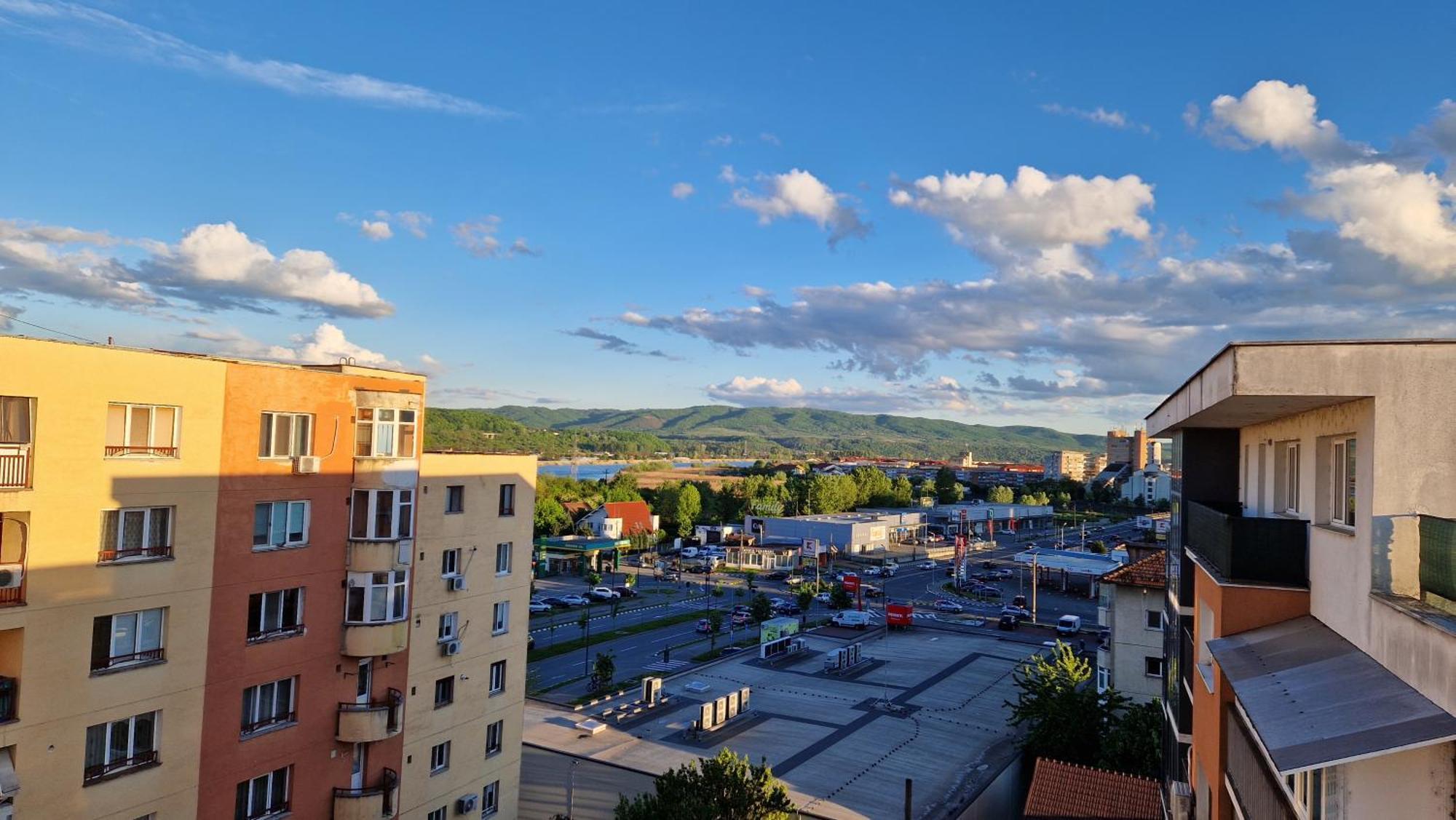 Central Modern View Ap Râmnicu Vâlcea Zewnętrze zdjęcie